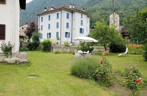 Chironico Apartment | Lovely apartment for 4 guests with WIFI, TV, balcony, panoramic view and parking