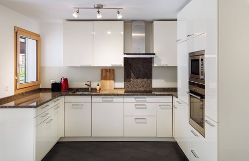 Saas-Fee Apartment | Lovely apartment for 6 guests with WIFI, TV and balcony