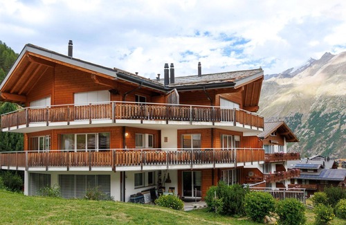 Saas-Fee Apartment | Lovely apartment for 6 guests with WIFI, TV and balcony