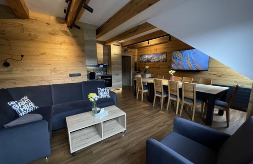 Spindleruv Mlyn Apartment | Lovely apartment for 13 people with WIFI, TV, balcony, panoramic view and parking