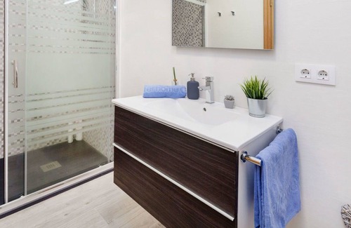 Tossa de Mar Apartment | Lovely apartment for 4 people with WIFI, TV, terrace and parking