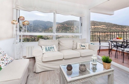 Tossa de Mar Apartment | Lovely apartment for 4 people with WIFI, TV, terrace and parking
