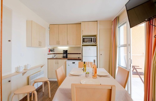 Cap Esterel Apartment | Lovely apartment for 6 people with WIFI, pool, A/C, TV, terrace and parking