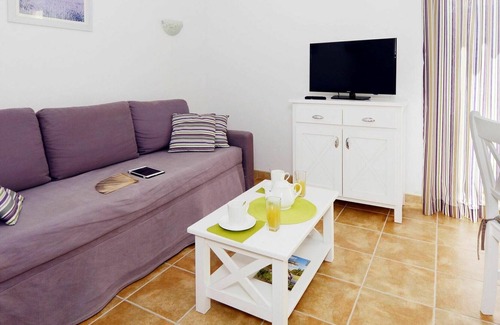 Sarlat-la-Caneda House | Lovely apartment in villa for 6 guests with WIFI, pool, TV, terrace, pets allowed and parking