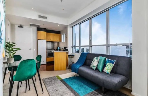 Parnell House | Lovely Apartment - Gym & Parking by Zodiak Stays