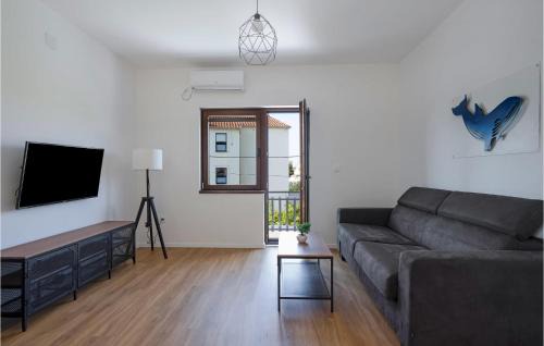 Brodarica Apartment | Lovely Apartment In Brodarica With Wifi