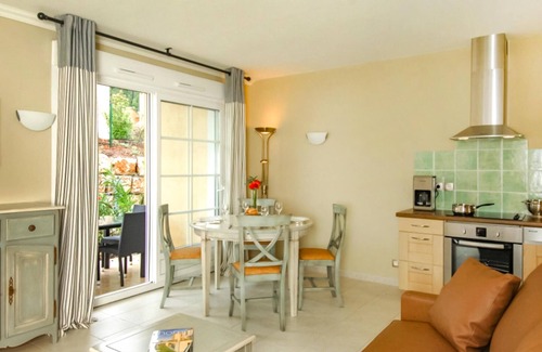 Callian Apartment | Lovely apartment in Callian with WiFi
