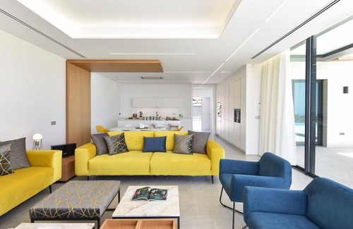 Salobre Villa | Lovely apartment in villa with WIFI, A/C, private pool, TV, terrace, pets allowed and parking