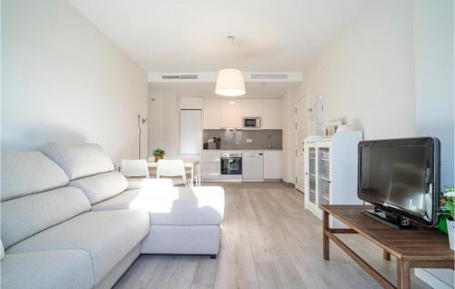 Velez-Malaga Apartment | Lovely Apartment In Vélez Málaga With Wifi