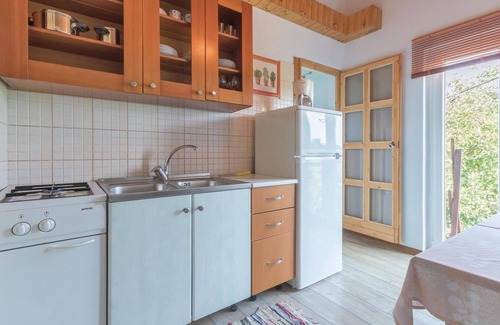 Valbandon Apartment | Lovely apartment in Fazana with WiFi