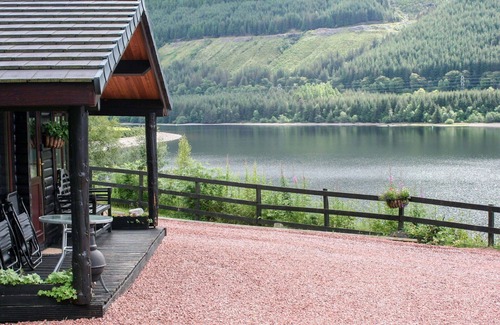 South Laggan House | Lovely apartment in villa for 4 people with TV and parking