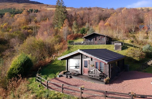 South Laggan House | Lovely apartment in villa for 4 people with TV and parking