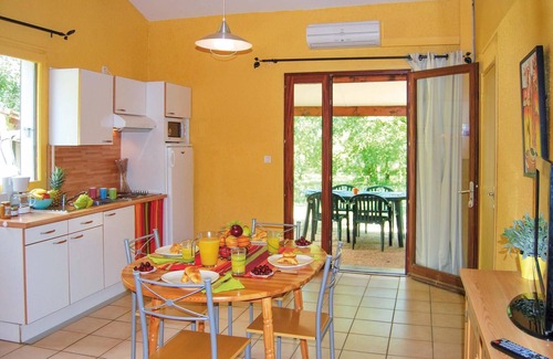 Gramat Apartment | Lovely apartment in Gramat with WiFi