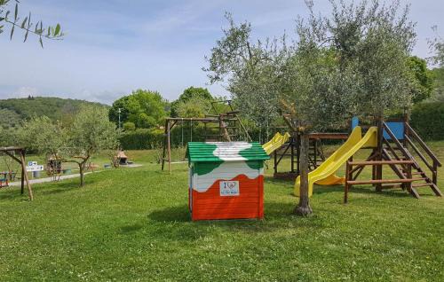 San Feliciano Apartment | Lovely Apartment In San Feliciano