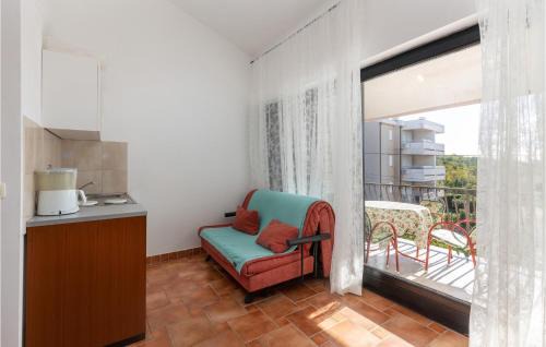 Jadranovo Apartment | Lovely Apartment In Jadranovo With Wifi