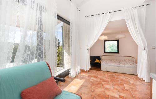 Jadranovo Apartment | Lovely Apartment In Jadranovo With Wifi