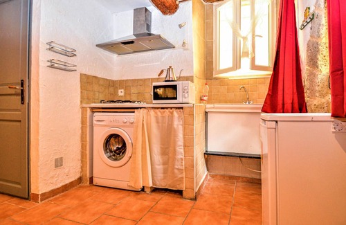 Remoulins Apartment | Lovely apartment in Remoulins with WiFi