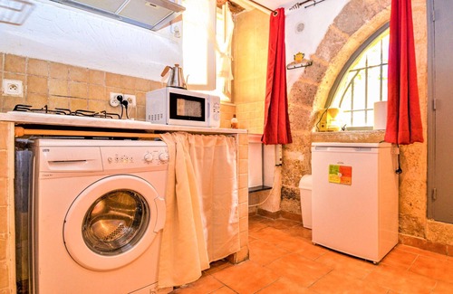 Remoulins Apartment | Lovely apartment in Remoulins with WiFi