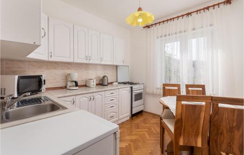 Sveti Juraj Apartment | Lovely Apartment In Svjuraj
