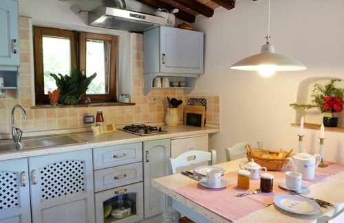 Montieri House | Lovely apartment in villa for 4 people with pool, terrace, pets allowed and parking