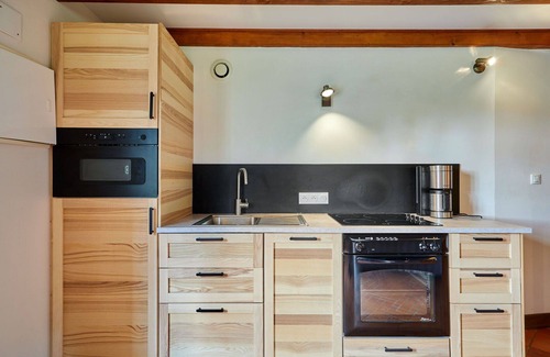 Savigny House | Lovely apartment in villa for 3 guests with WIFI, TV, patio and pets allowed