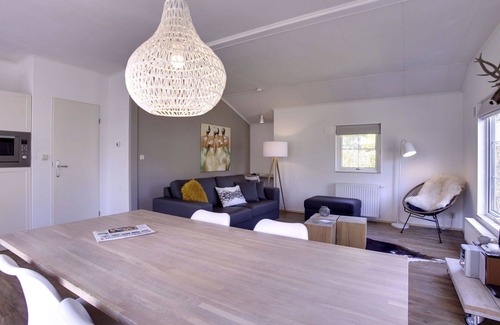 Municipality of Dalfsen House | Lovely apartment in villa for 4 people with WIFI, pool, TV, terrace and parking