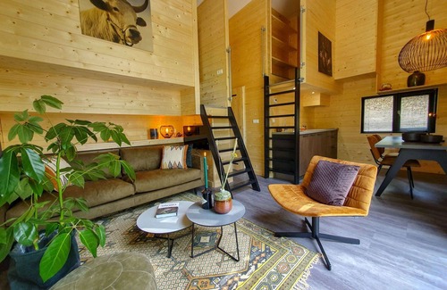 Belfeld House | Lovely apartment in villa for 4 people with pool, WIFI, TV and terrace