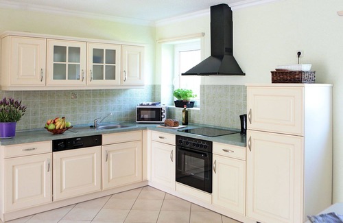 Verchen House | Lovely apartment in villa for 7 guests with WIFI, TV, terrace, pets allowed and parking