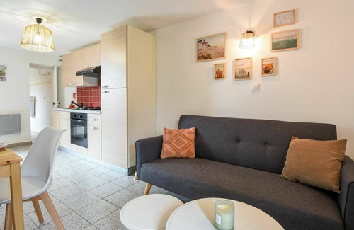 Pirou House | Lovely apartment in villa for 5 guests with WIFI, TV and pets allowed