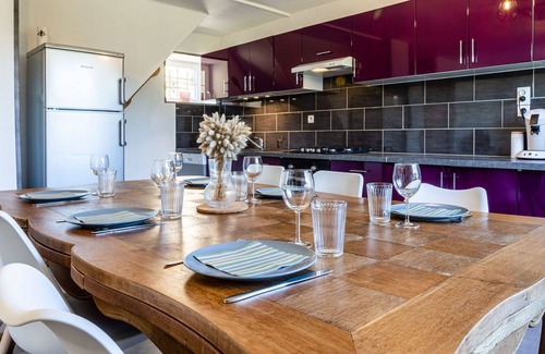 Pirou House | Lovely apartment in villa for 6 guests with WIFI, TV and pets allowed