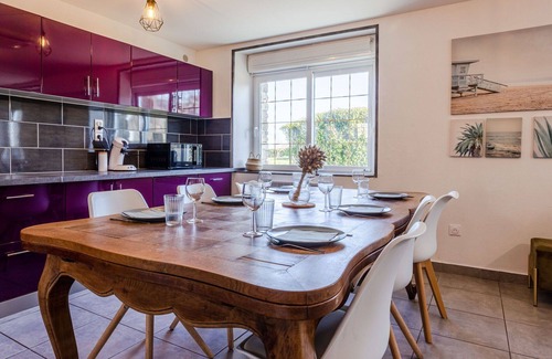 Pirou House | Lovely apartment in villa for 6 guests with WIFI, TV and pets allowed