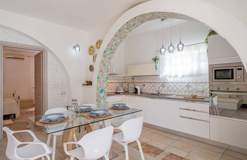 Eden Beach Villa | Lovely apartment in villa for 11 people with pool, WIFI, A/C, TV, patio, pets allowed and parking