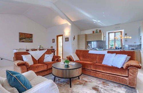Bibali House | Lovely apartment in villa for 6 guests with pool, WIFI, A/C, TV, terrace and parking