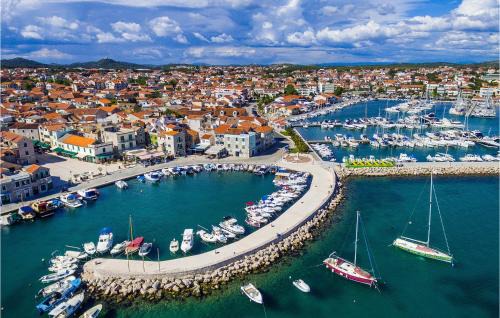 Vodice Apartment | Lovely Apartment In Zaton With Wifi