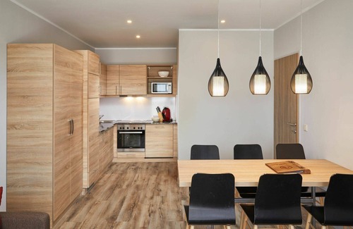 Katschberg Apartment | Lovely apartment with WIFI, pool, TV, balcony, pets allowed, panoramic view and parking