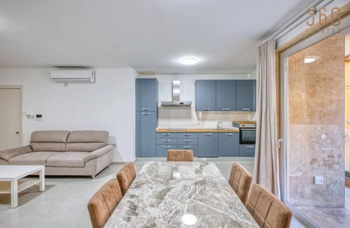 Mellieha Apartment | Lovely Apartment with 2 free Pool Access,WIFI & AC