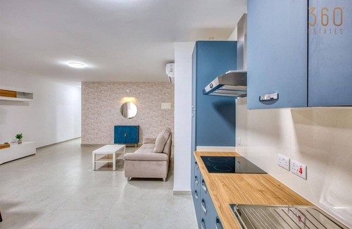Mellieha Apartment | Lovely Apartment with 2 free Pool Access,WIFI & AC
