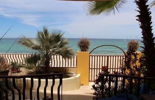 Buenavista Condo | Lovely Beach-Front East Cape Condo