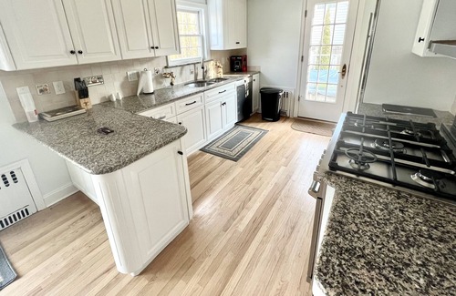 Lido Beach Cottage | Lovely Beachside Cottage in Lido Dunes