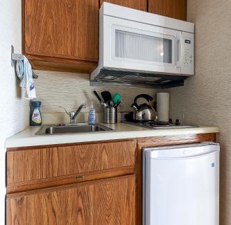 Williamsburg Apartment | Lovely Beachside Studio at The Shores 5679