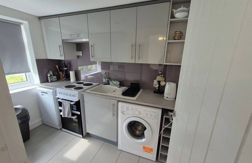 Borehamwood Apartment | Lovely & Beautiful 2 Bed-Apartment in Borehamwood
