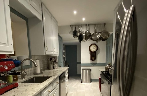 Buckingham Lake - Crestwood House | Lovely Brick Colonial Home in Quiet Neighborhood