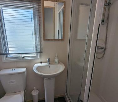 Swanage Resort | LOVELY BRIGHT MODERN CARAVAN SWANAGE on PEACEFUL AND TRANQUIL HOLIDAY PARK