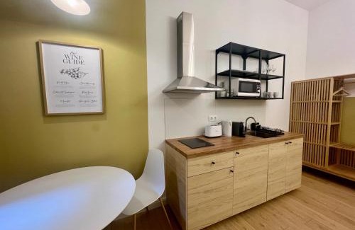 Lagymanyos Apartment | Lovely Buda Studios