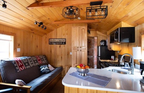 Warren Cabin | Lovely cabin nestled in the woods one minute from Sugarbush Resort