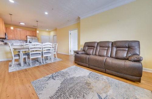 Calabash Condo | Lovely Calabash Condo w/Balcony, 11 Mi to Beach!