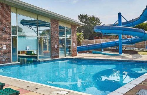 Clacton-on-Sea House | Lovely caravan located in an amazing holiday park