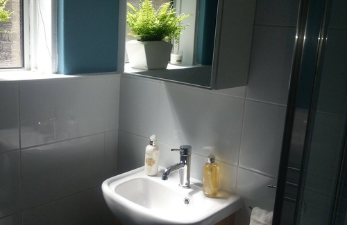 Tollcross Apartment | Lovely central Edinburgh apartment, sleeps 4