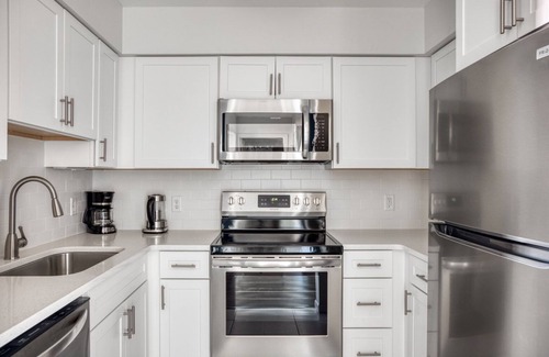 Mid-Cambridge Apartment | Lovely Central Square 2BR w/Gym, nr T, by Blueground