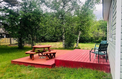 Pointe-du-Chene Ski Chalet | Lovely chalet near the beach!